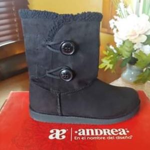 Warm Fashionable Boots